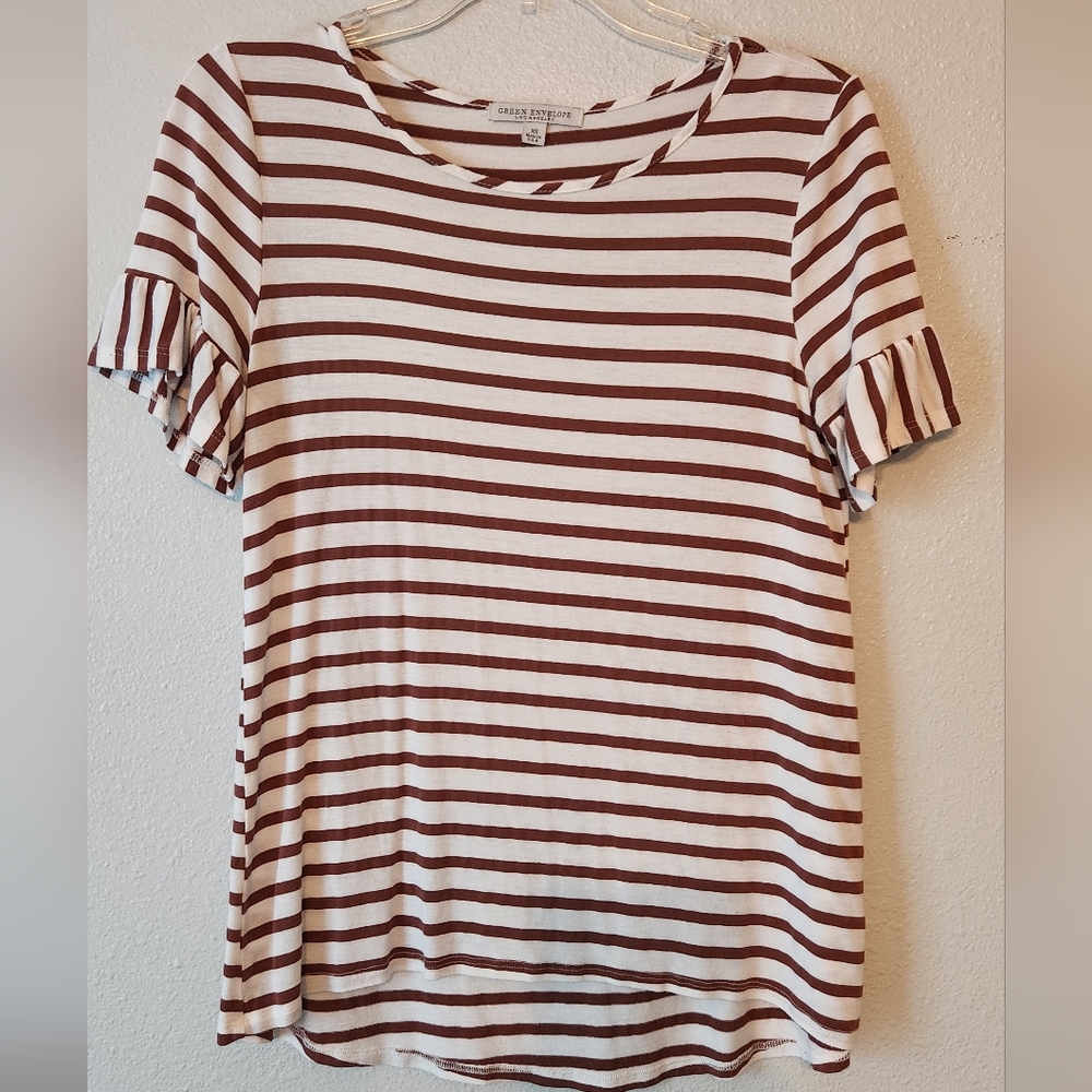 🔥Brown and White striped dressy short sleeve tshirt with ruffle sleeves size XS